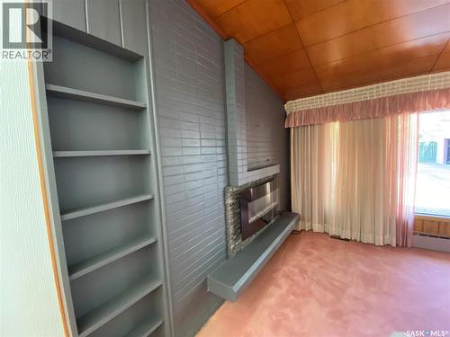 318 5Th Avenue W, Kindersley, SK 