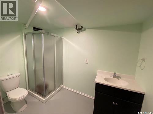 318 5Th Avenue W, Kindersley, SK 