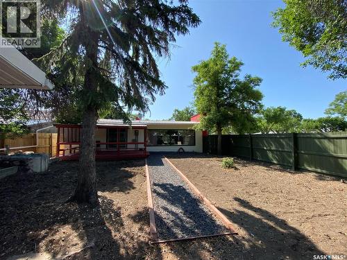 318 5Th Avenue W, Kindersley, SK 