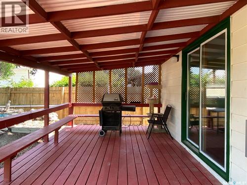 318 5Th Avenue W, Kindersley, SK 