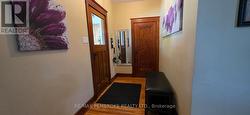 Lovely front foyer off sunroom - 