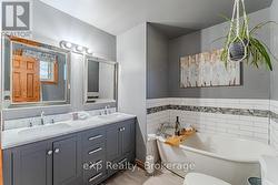 Upper Level Primary Bedroom Ensuite - 