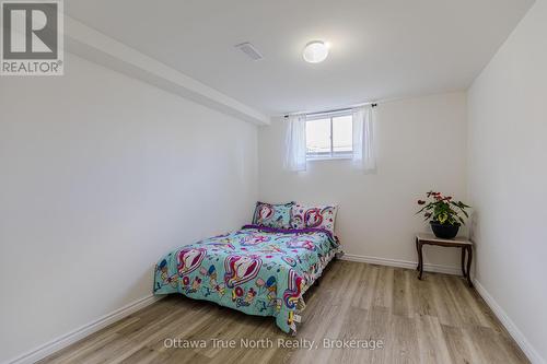 bedroom in the lower level - 19 Black Tern Crescent, Ottawa, ON 
