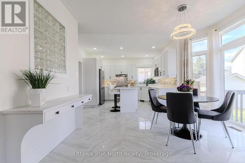 Large eat-in kitchen with breakfast and DESK! - 19 Black Tern Crescent, Ottawa, ON 