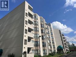3267 KING Street E Unit# 105  Kitchener, ON N2A 4A4