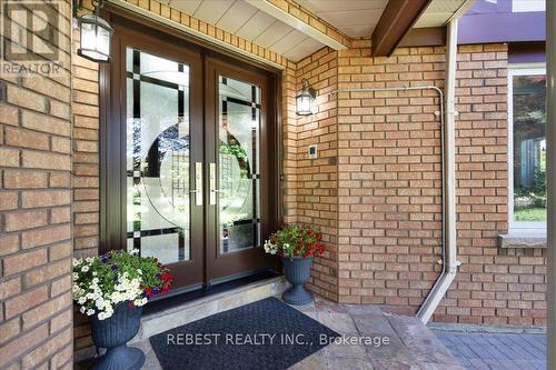 5090 Mississauga Road, Mississauga, ON 