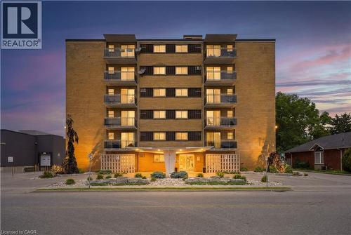 87 ST GEORGE Street Unit# 403  Brantford, ON N3R 1V5