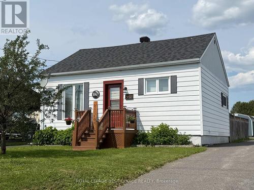 105 PINE STREET W  Temiskaming Shores (New Liskeard), ON P0J 1P0
