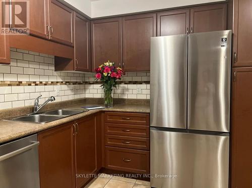 Kitchen - 24 Lambeth Way, Guelph, ON 