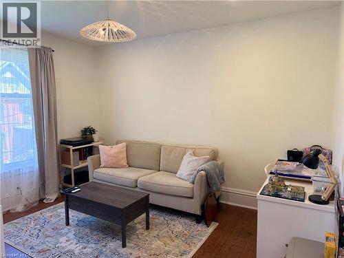 207 Charlton Avenue W, Hamilton, ON 