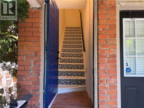 207 Charlton Avenue W, Hamilton, ON 