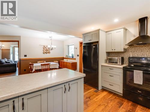 3781 Pass Creek Road, Crescent Valley, BC 
