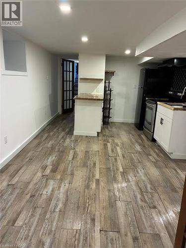 207 Charlton Avenue W, Hamilton, ON 