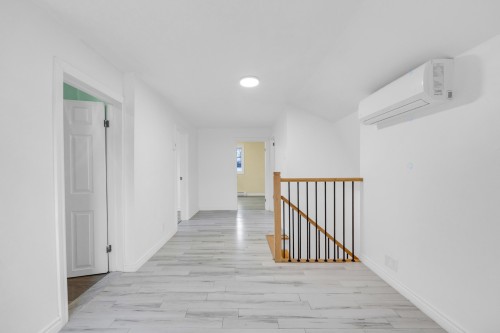 Passageway - 199 Boul. Lacombe, Repentigny (Le Gardeur), QC - Indoor Photo Showing Other Room