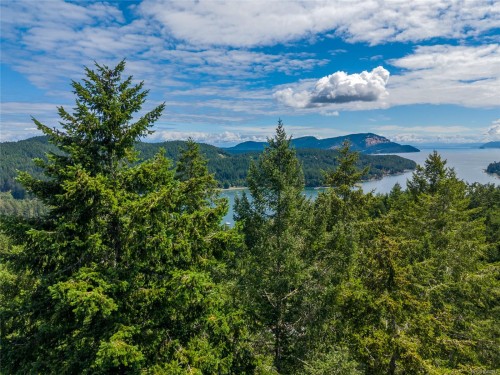 4611 Mate Rd, Pender Island, BC 