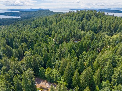 4611 Mate Rd, Pender Island, BC 