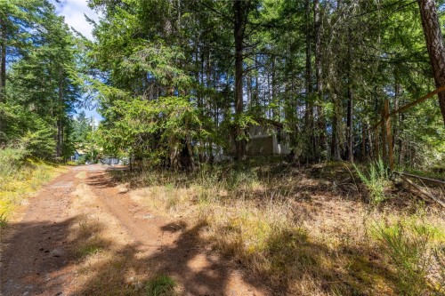 4611 Mate Rd, Pender Island, BC 