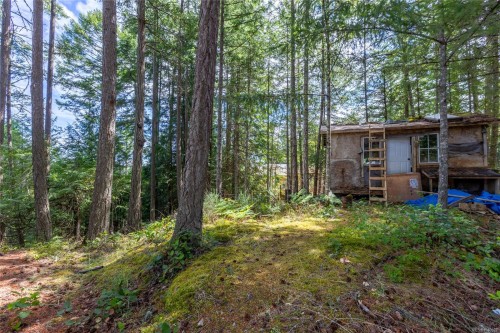 4611 Mate Rd, Pender Island, BC 