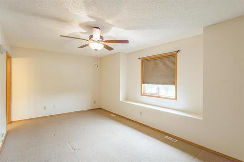 23 Briarlynn Rd, Winnipeg, MB 