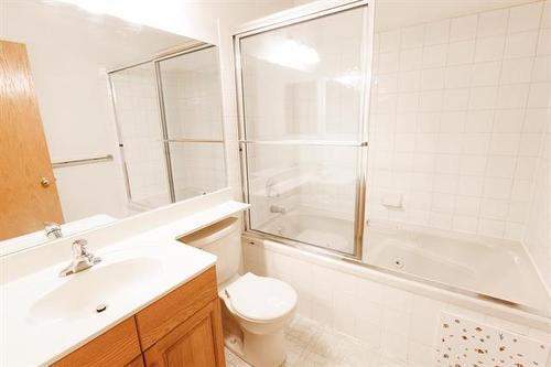 23 Briarlynn Rd, Winnipeg, MB 