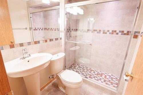 23 Briarlynn Rd, Winnipeg, MB 