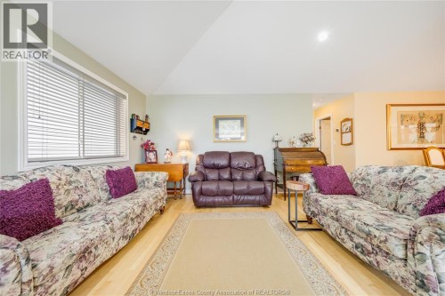 1739 Castleton Avenue, Windsor, ON 