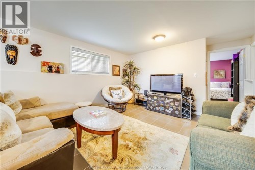 1739 Castleton Avenue, Windsor, ON 