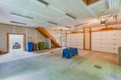 Garage - 