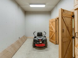 Garage - 