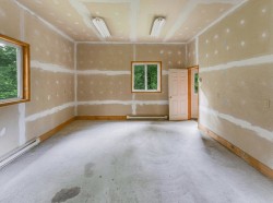 Garage - 