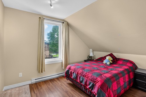 Chambre à coucher - 1485 Rue Principale, Saint-Stanislas, QC 