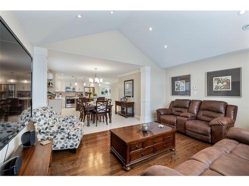 82 Kenai Crescent, St. John'S, NL 