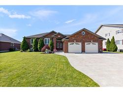 8341 MIDDLESIDE ROAD Amherstburg, ON N0R 1J0