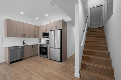 699 Renfrew St, Winnipeg, MB 