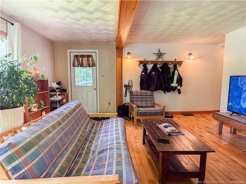 28 Main St, Doaktown, NB 