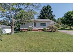 49 Mountain RD  Saint John, NB E2J 2W9