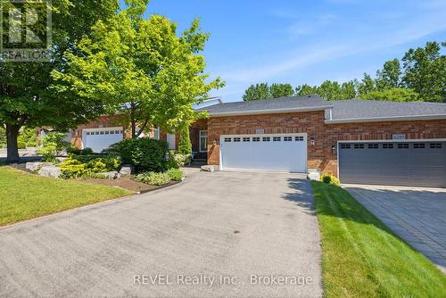 6295 FOREST RIDGE DRIVE  Niagara Falls (Stamford), ON L2J 4K2