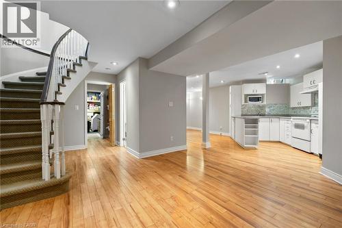 6672 Mockingbird Lanes, Mississauga, ON - Indoor Photo Showing Kitchen