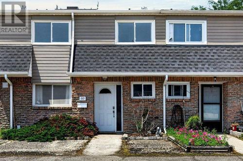 69 - 2050 UPPER MIDDLE ROAD  Burlington (Brant Hills), ON L7P 3R9