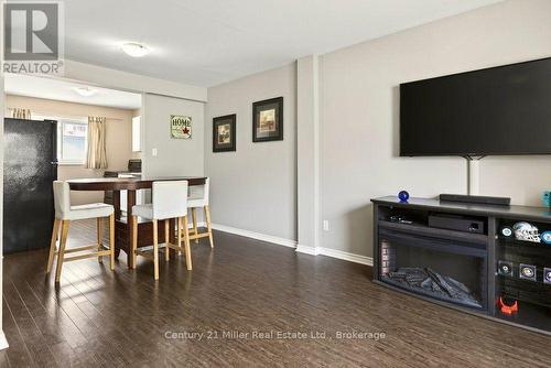 69 - 2050 Upper Middle Road, Burlington (Brant Hills), ON - Indoor Photo Showing Dining Room