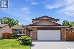 131 Keeley CRESCENT  Saskatoon, SK S7J 4B3