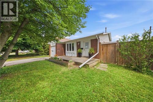 33 HALLMARK Street  Brantford, ON N3P 1A6