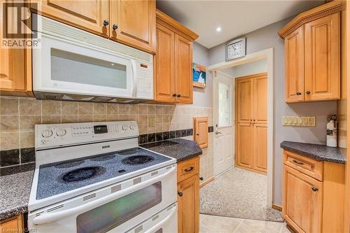 192 Warren Road, Kitchener, ON - Indoor Photo Showing Kitchen