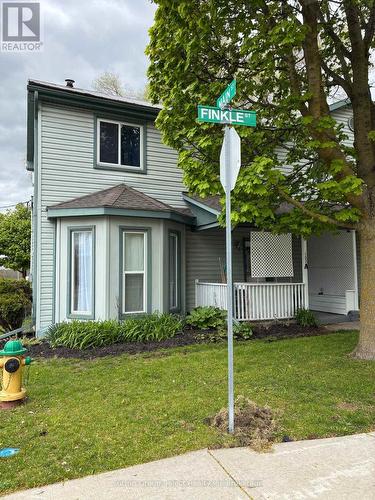 102 FINKLE STREET  Woodstock (Woodstock - South), ON N4S 3C8