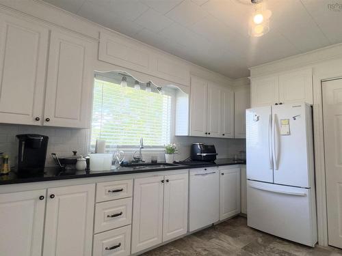45 Franks Road, West Pubnico, NS 