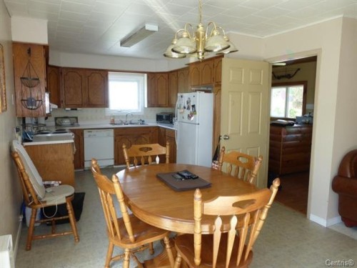 Salle à manger - 47-56 Ch. De Moffet-Latulipe, Moffet, QC 