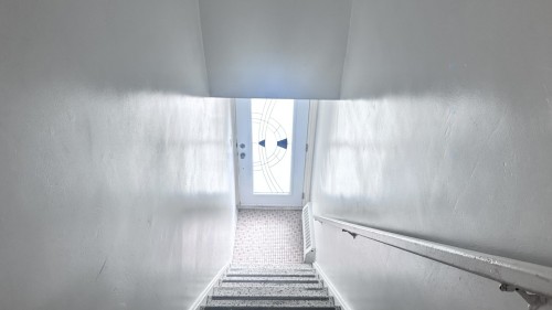 Hall d'entrée/Vestibule - 8529 Rue Grouard, Montréal (Saint-Léonard), QC 