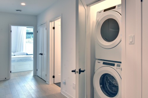 Salle de lavage - 102-1000 Allée De Verbier, Mont-Tremblant, QC - Indoor Photo Showing Laundry Room