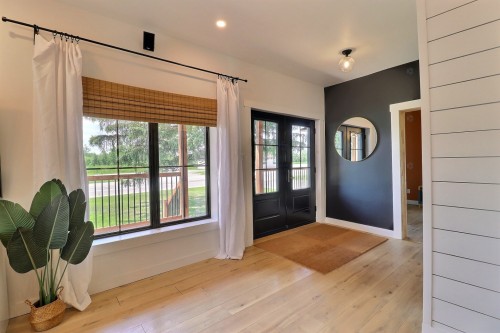 Hall d'entrée/Vestibule - 364 Av. Privat, Taschereau, QC 