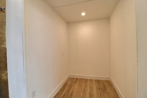 Penderie (Walk-in) - 364 Av. Privat, Taschereau, QC 